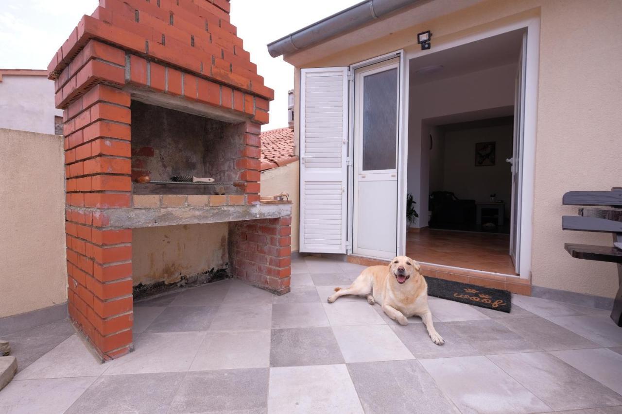 Apartment Klea - Cosy, Near City Center 普拉 外观 照片